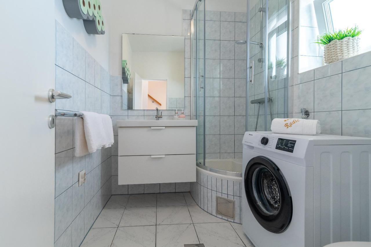 Apartment Radic-Perfect Location For Summer Activities Trogir Eksteriør bilde