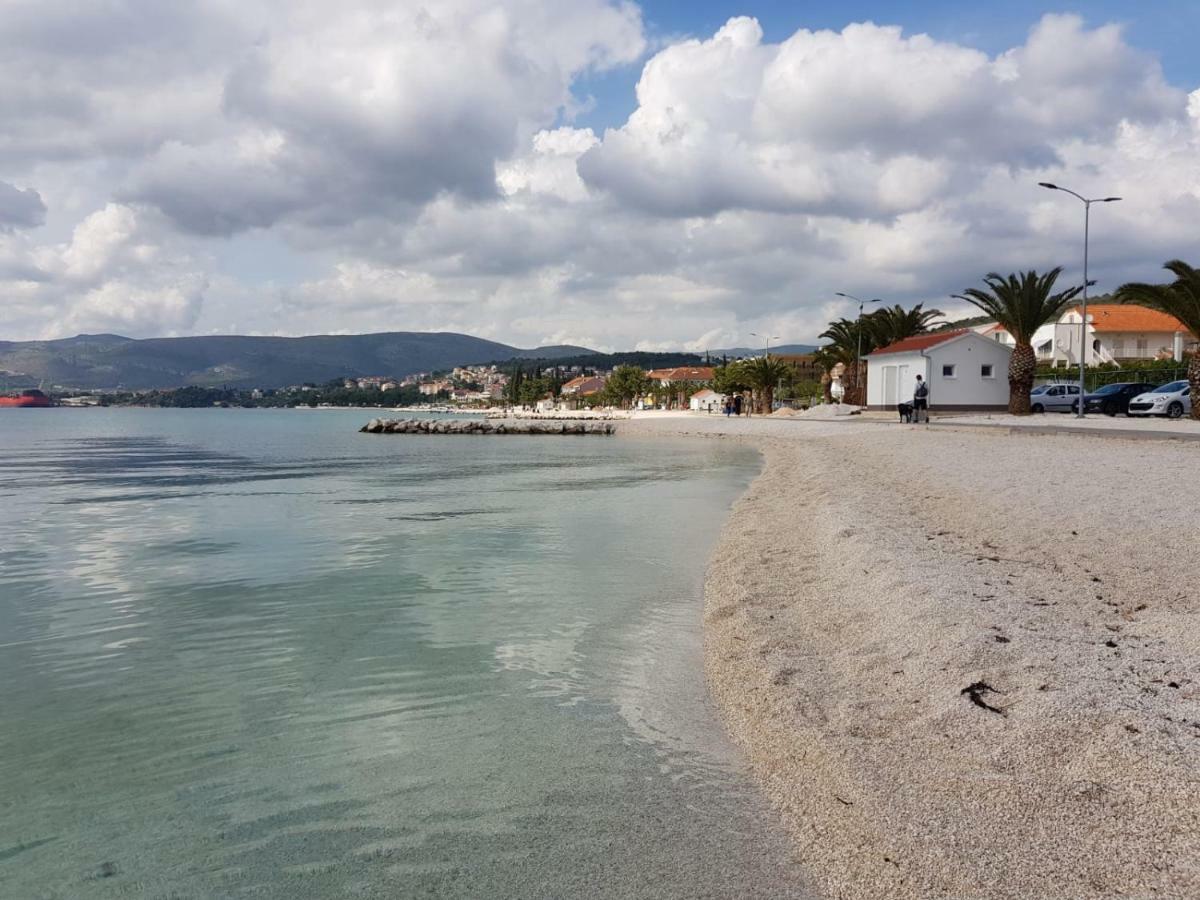 Apartment Radic-Perfect Location For Summer Activities Trogir Eksteriør bilde