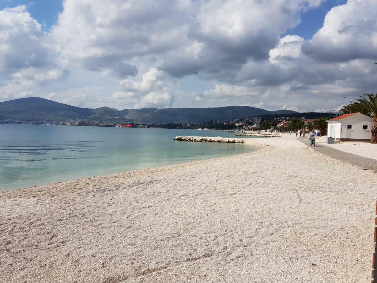 Apartment Radic-Perfect Location For Summer Activities Trogir Eksteriør bilde